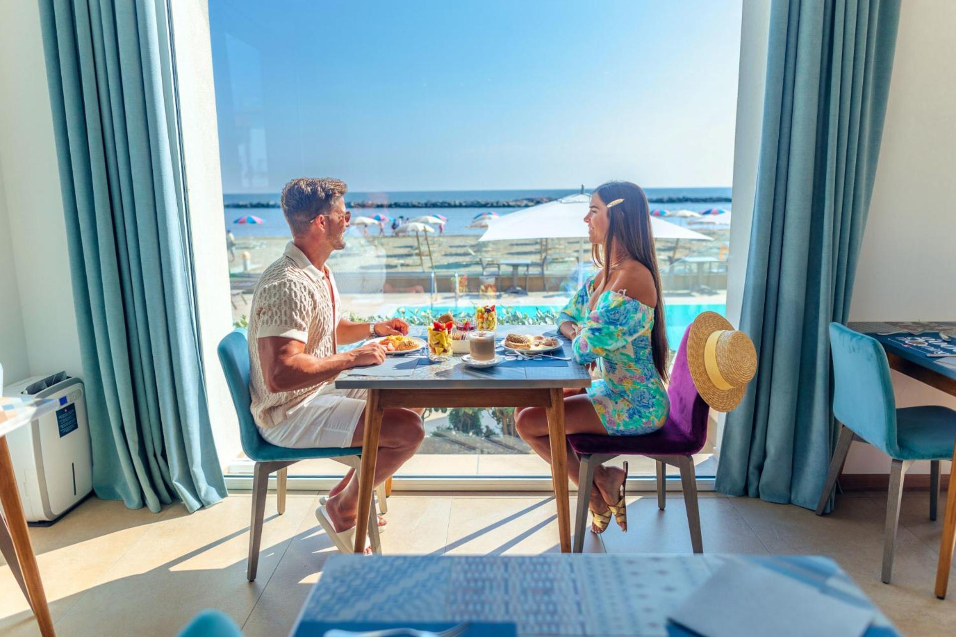 You & Me Beach Hotel Rimini Luaran gambar