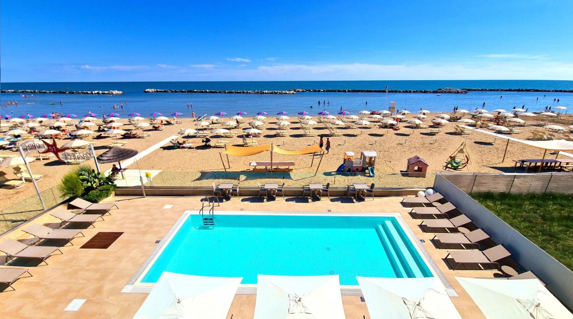 You & Me Beach Hotel Rimini Luaran gambar