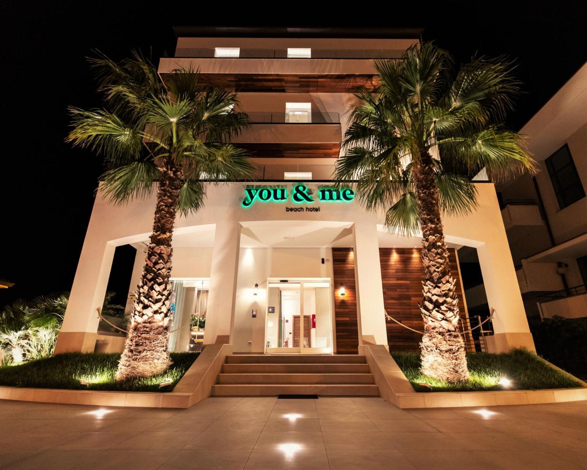 You & Me Beach Hotel Rimini Luaran gambar